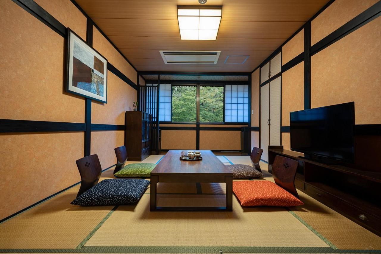 Onsen Guest House Tsutaya Хаконе Екстер'єр фото